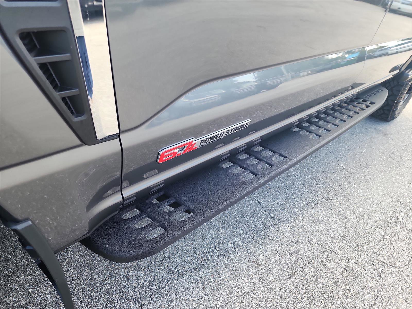 Used 2023 Ford F250 Platinum w/ Tremor Off-Road Package image 11