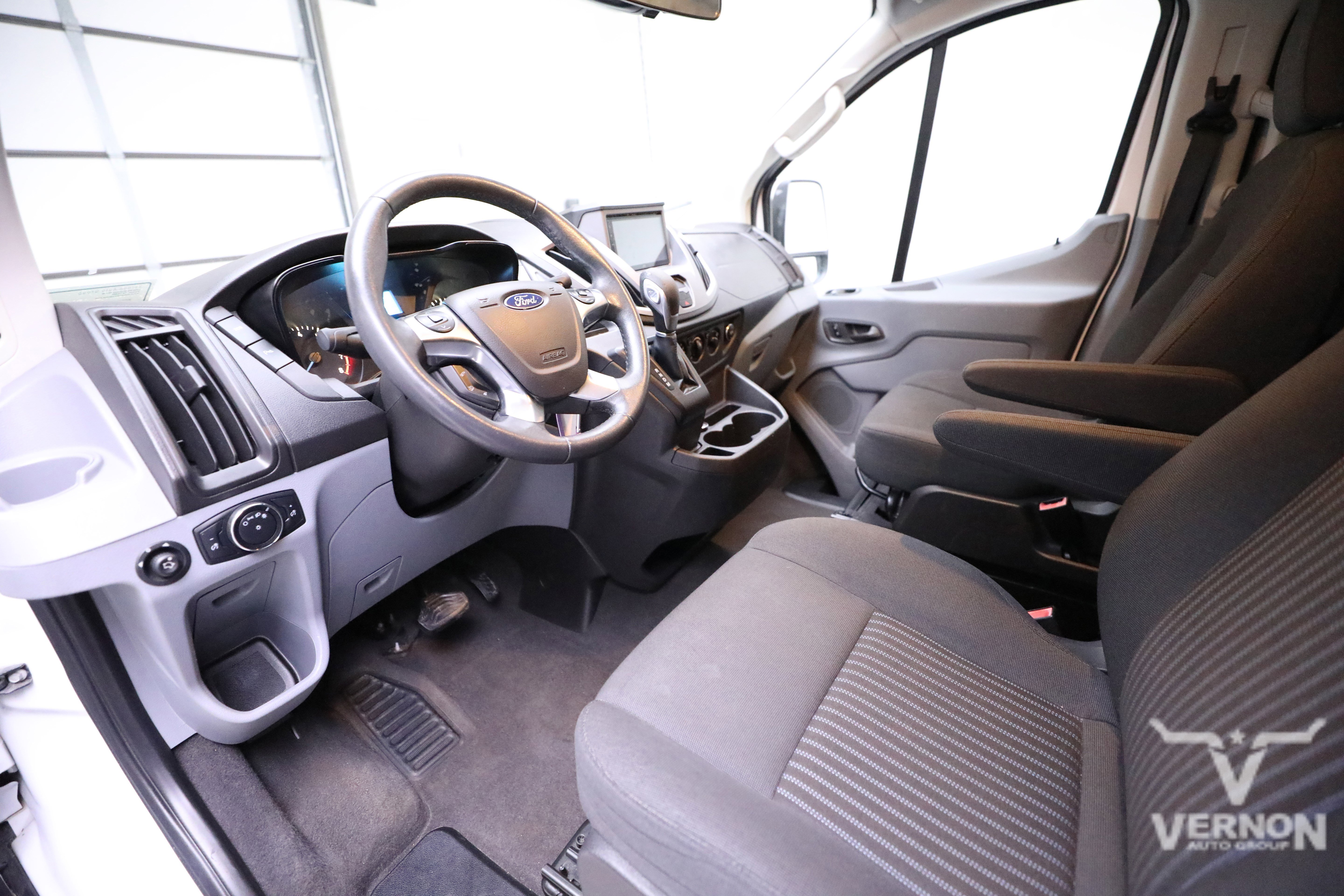 Used 2016 Ford Transit 350 XLT image 9