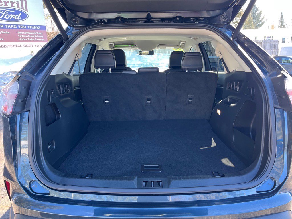 Used 2024 Ford Edge SEL w/ Convenience Package image 8