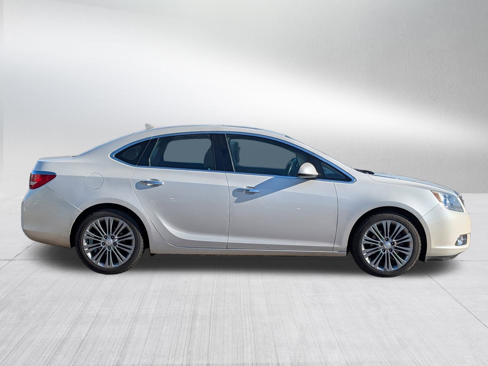 Used 2013 Buick Verano Leather image 8