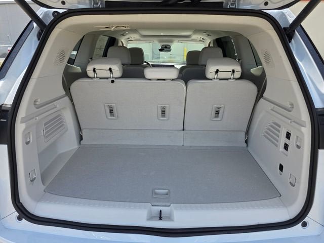 New 2026 Buick Enclave Avenir w/ Super Cruise Package AWD/4WD image 15