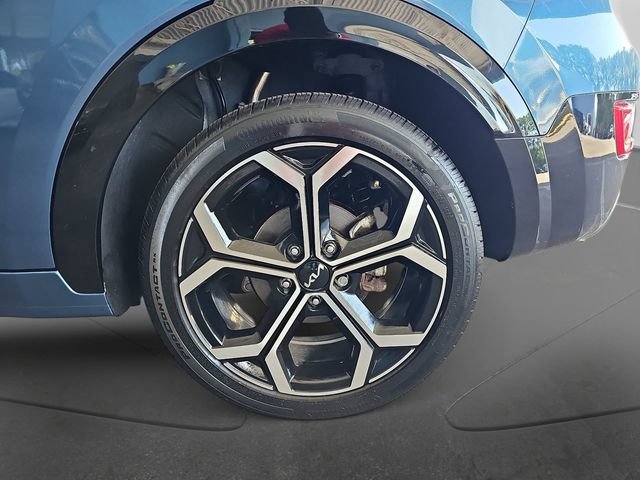 Used 2024 Kia Niro EX Touring FWD image 28