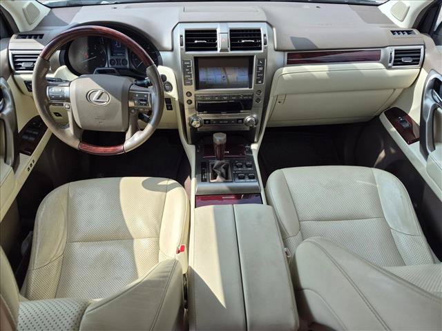 Used 2017 Lexus GX 460 Luxury AWD/4WD image 14
