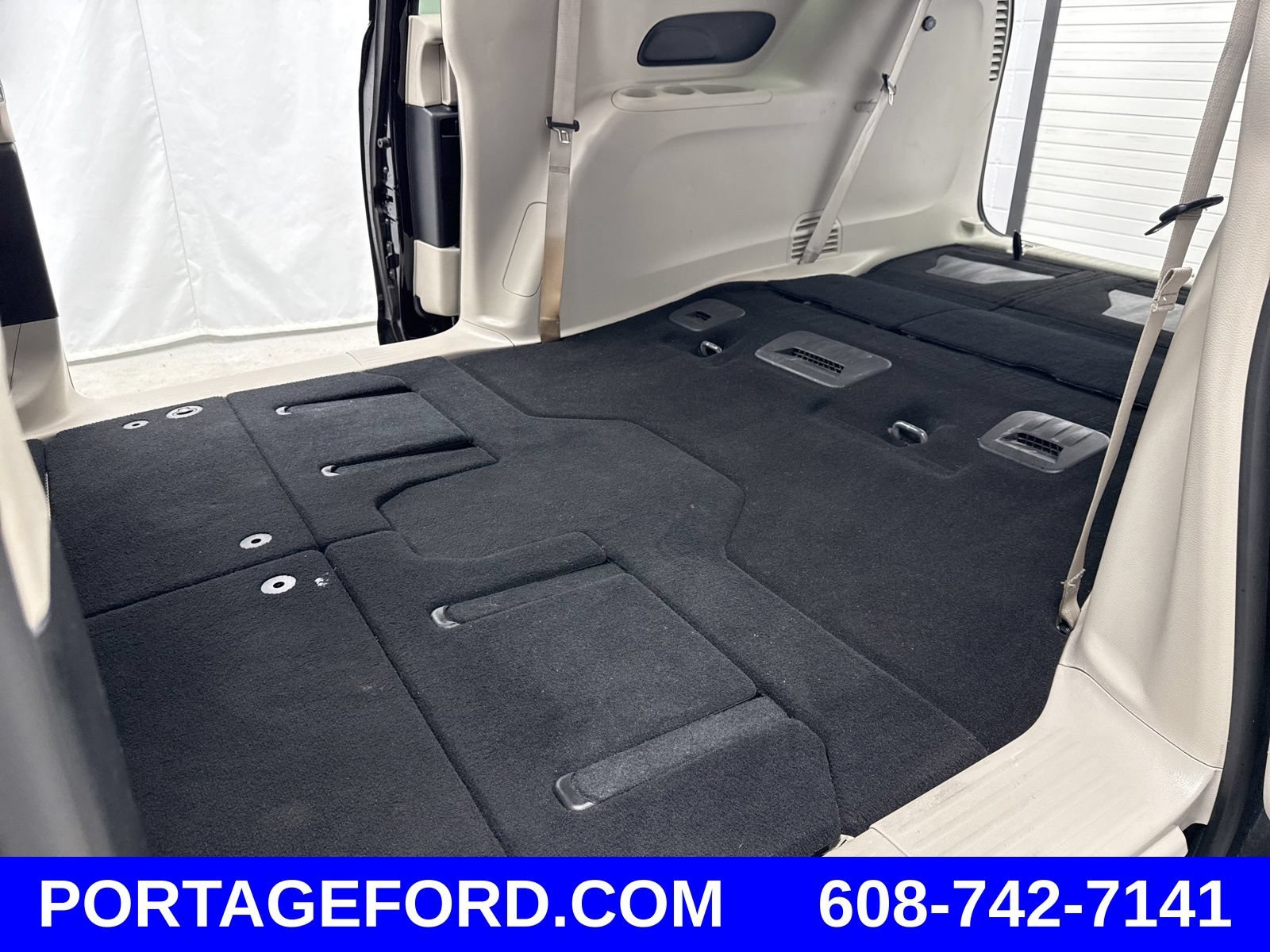 Used 2023 Chrysler Pacifica Touring-L FWD image 41