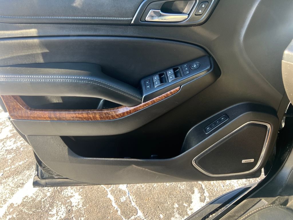 Used 2018 Chevrolet Suburban Premier image 10