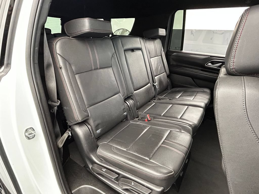 Used 2024 Chevrolet Suburban RST RWD image 44
