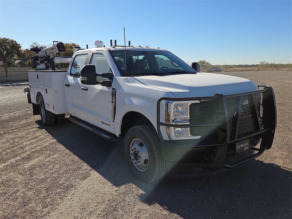 New 2025 Ford F350 XL image 8