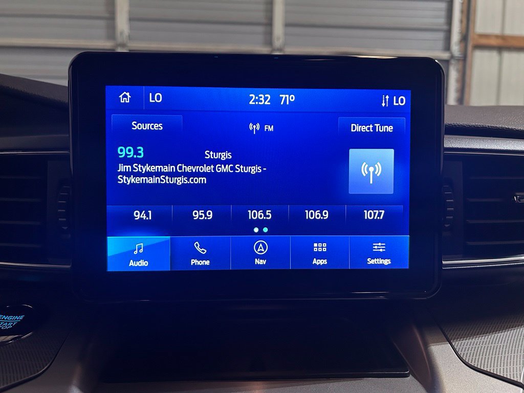 Used 2022 Ford Explorer XLT w/ XLT Sport Appearance Package AWD/4WD image 28
