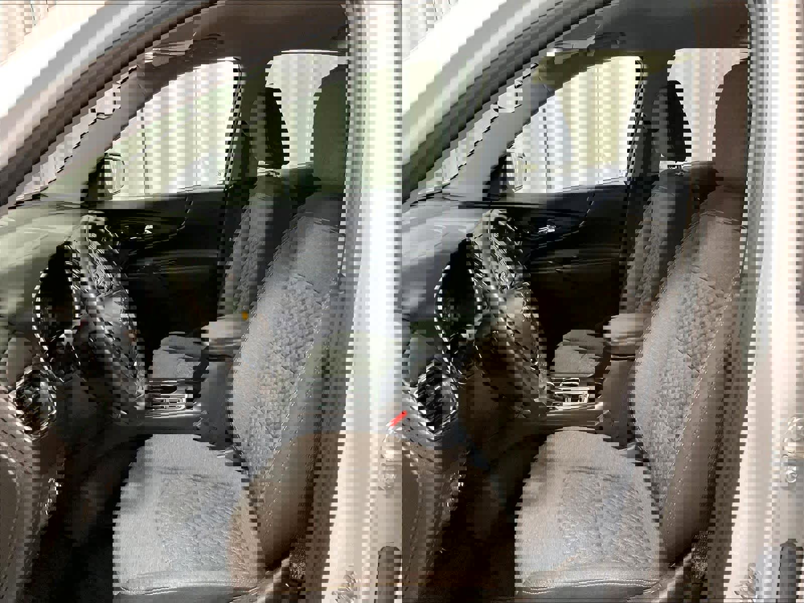 Used 2024 Chevrolet Equinox LT image 10