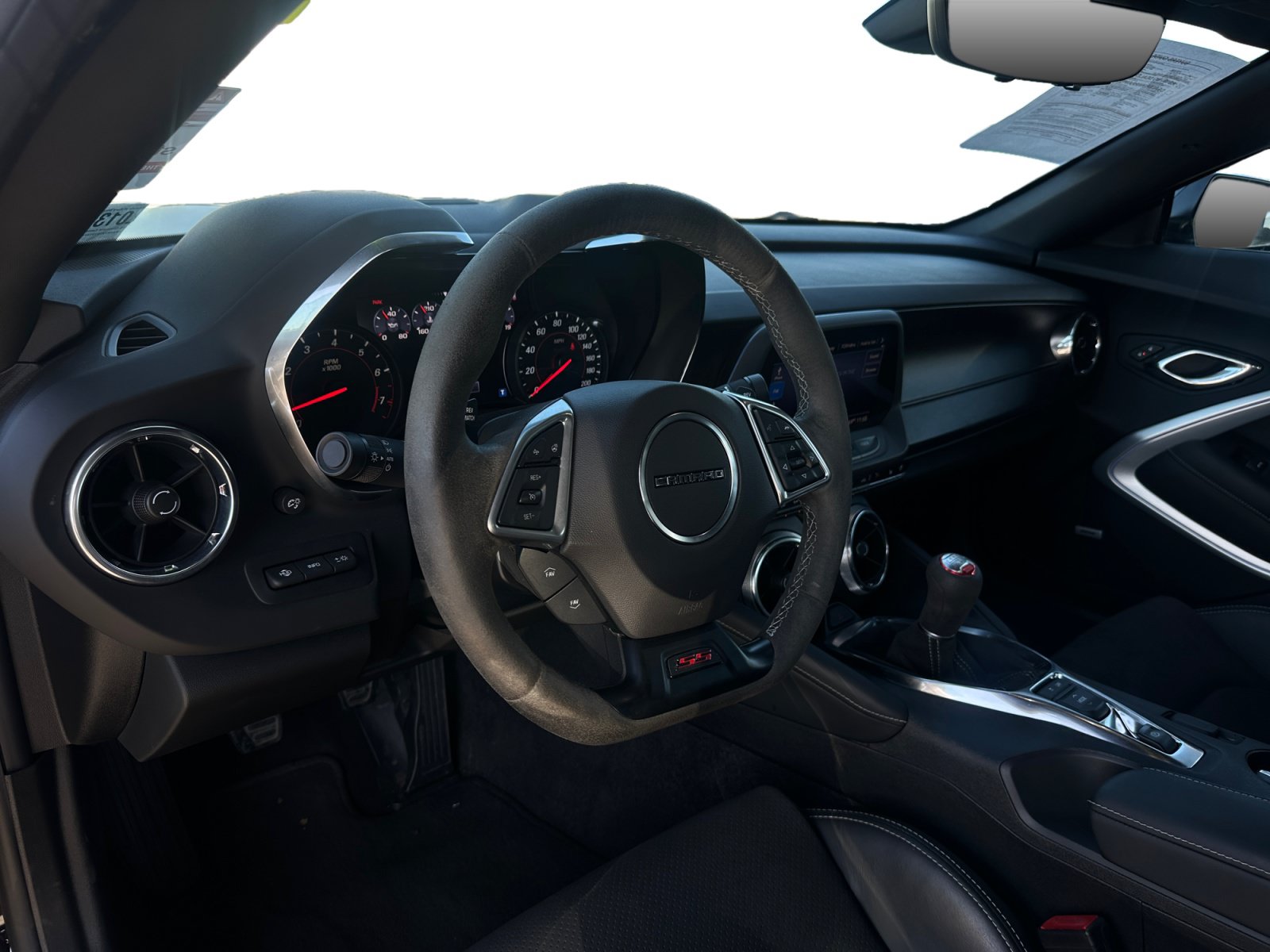 Used 2020 Chevrolet Camaro SS RWD image 10