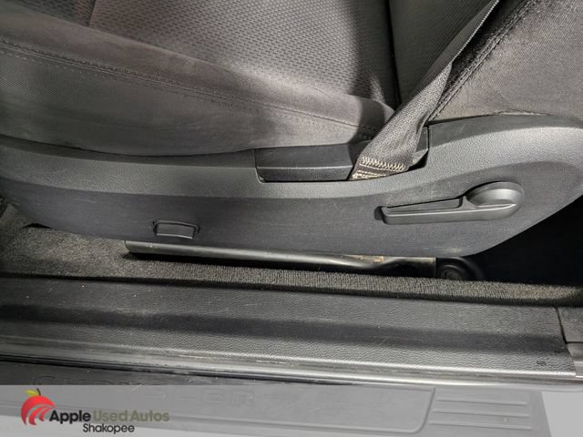 Used 2012 Chrysler 200 Touring FWD image 13