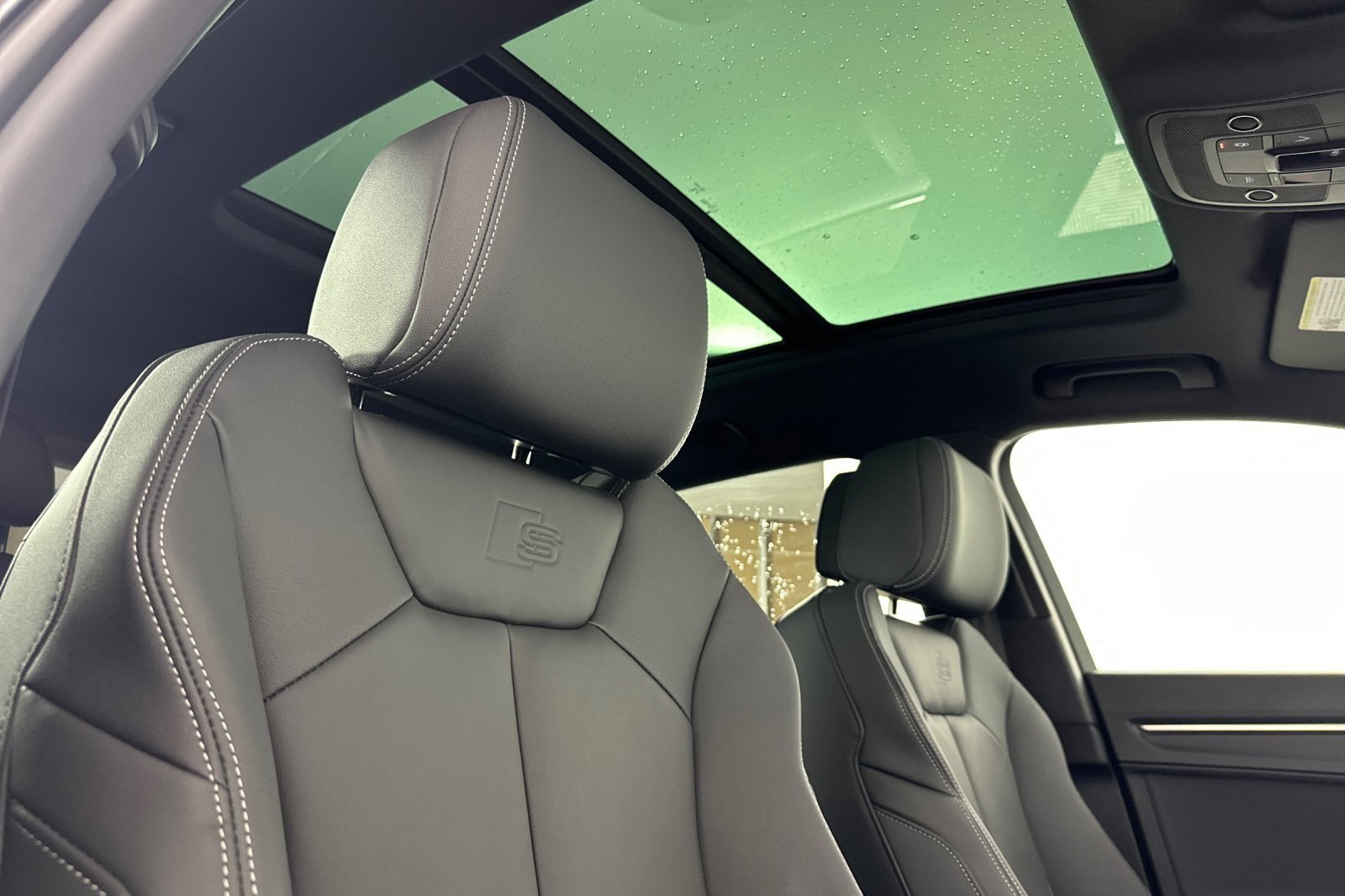 Used 2025 Audi Q3 2.0T Premium image 16