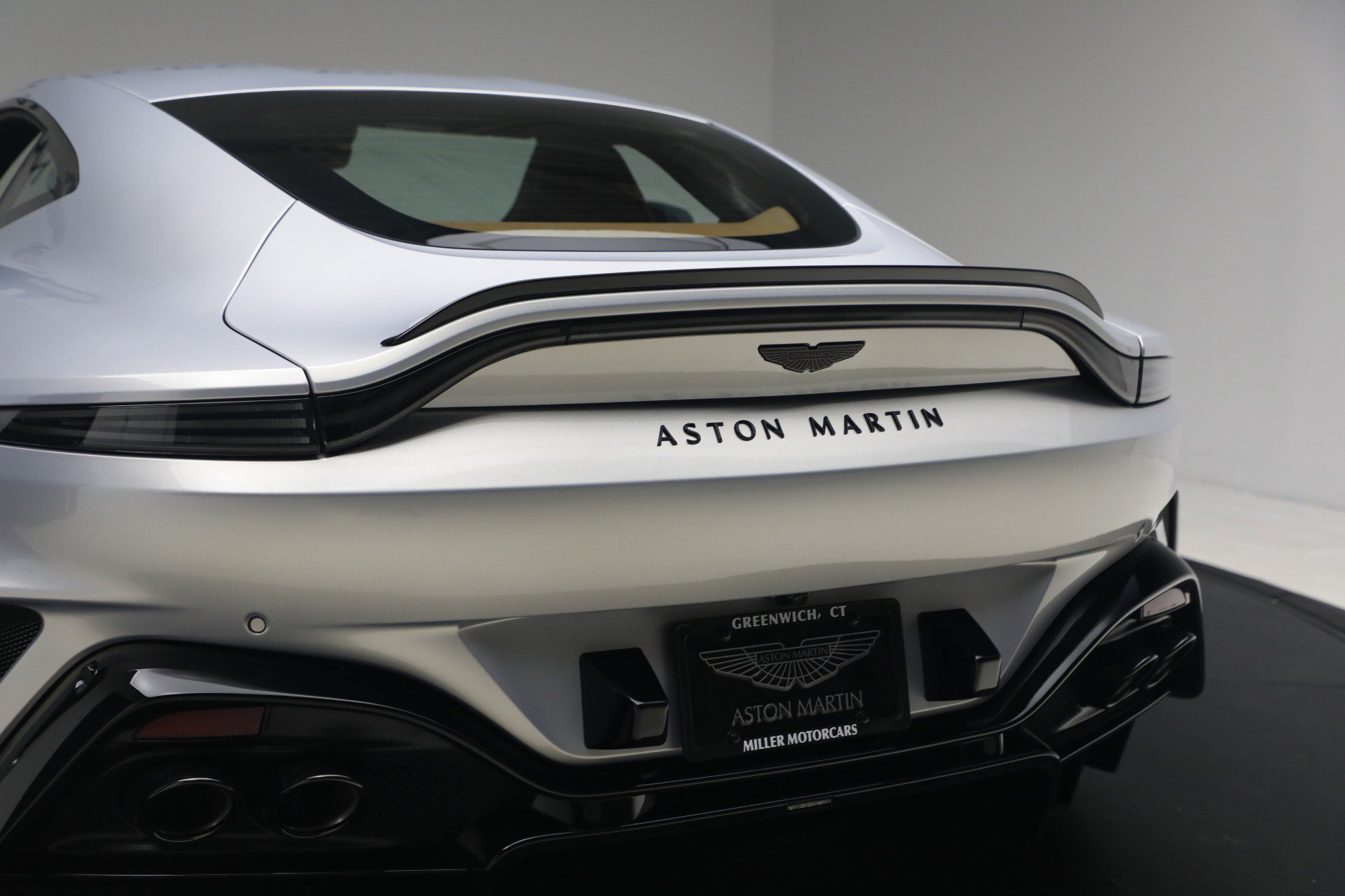 New 2026 Aston Martin V8 Vantage S image 27