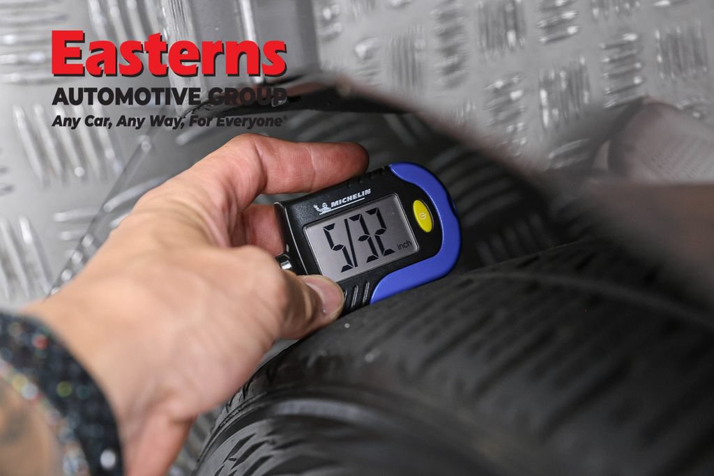 Used 2023 Toyota Camry XSE FWD image 31