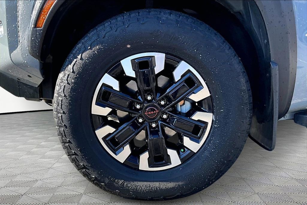 Used 2023 Nissan Frontier PRO-4X w/ Technology Package image 24