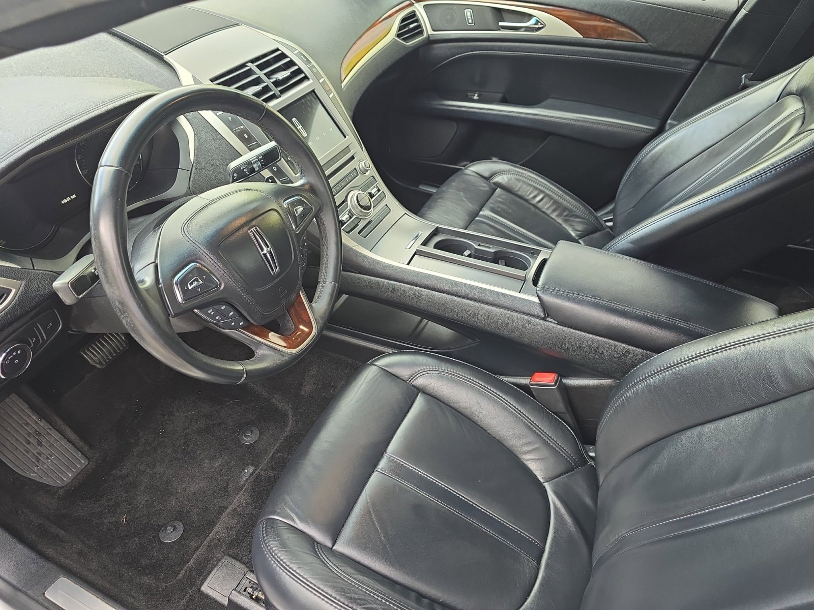 Used 2017 Lincoln MKZ Select w/ Select Plus Package image 4