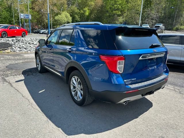 Used 2022 Ford Explorer Limited w/ Equipment Group 301A AWD/4WD image 3