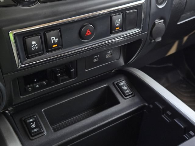 Used 2022 Nissan Titan SV w/ SV Convenience Package AWD/4WD image 22