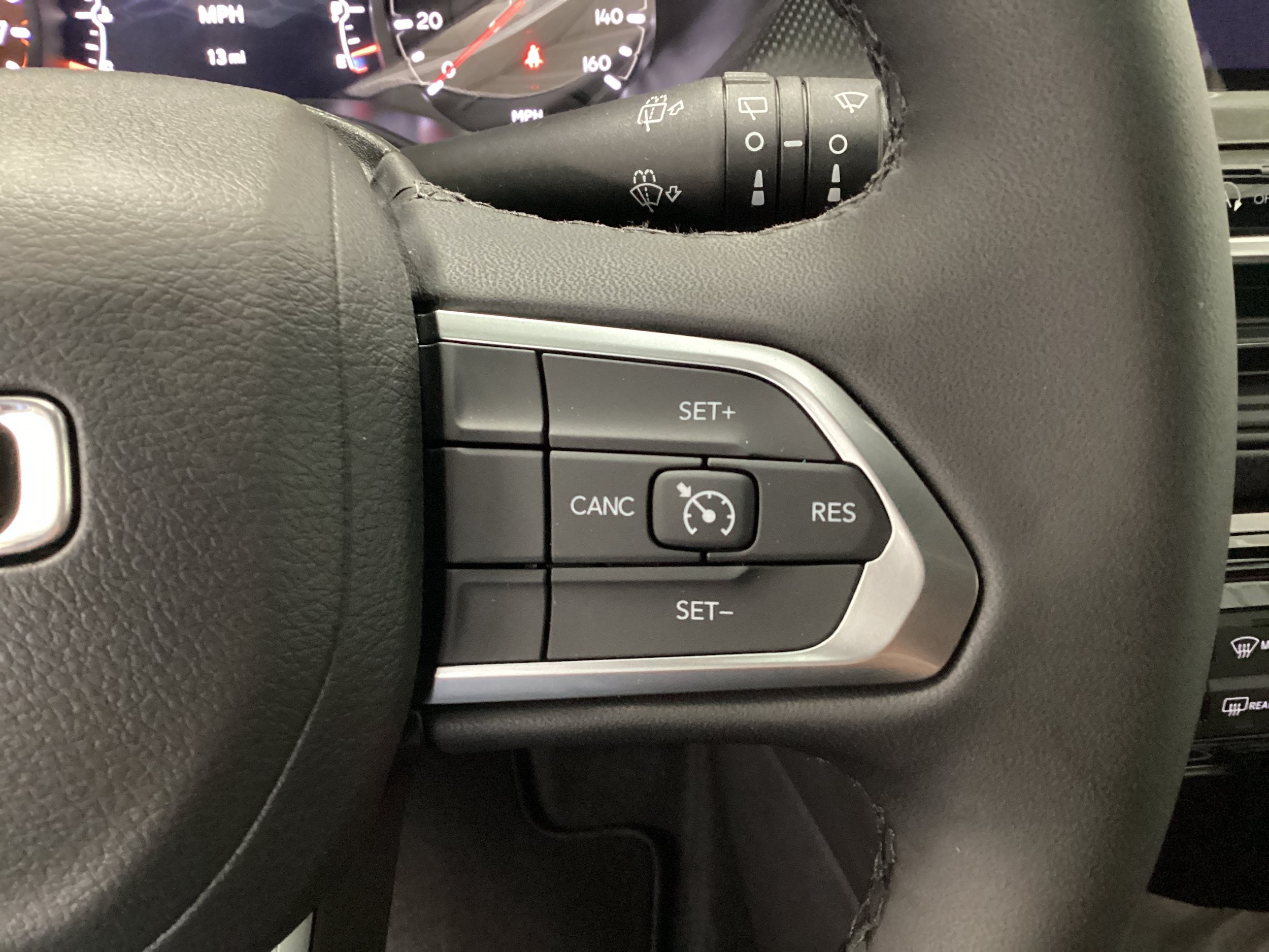 New 2026 Jeep Compass Latitude AWD/4WD image 18