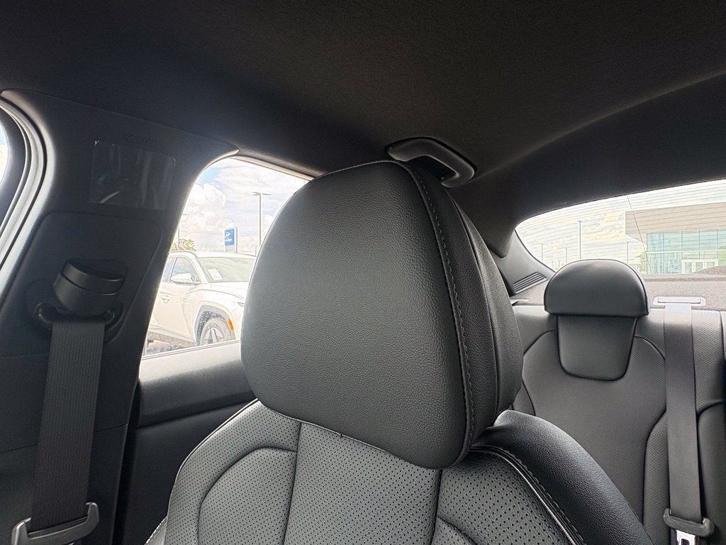 New 2026 Hyundai Elantra SEL Sport FWD image 18