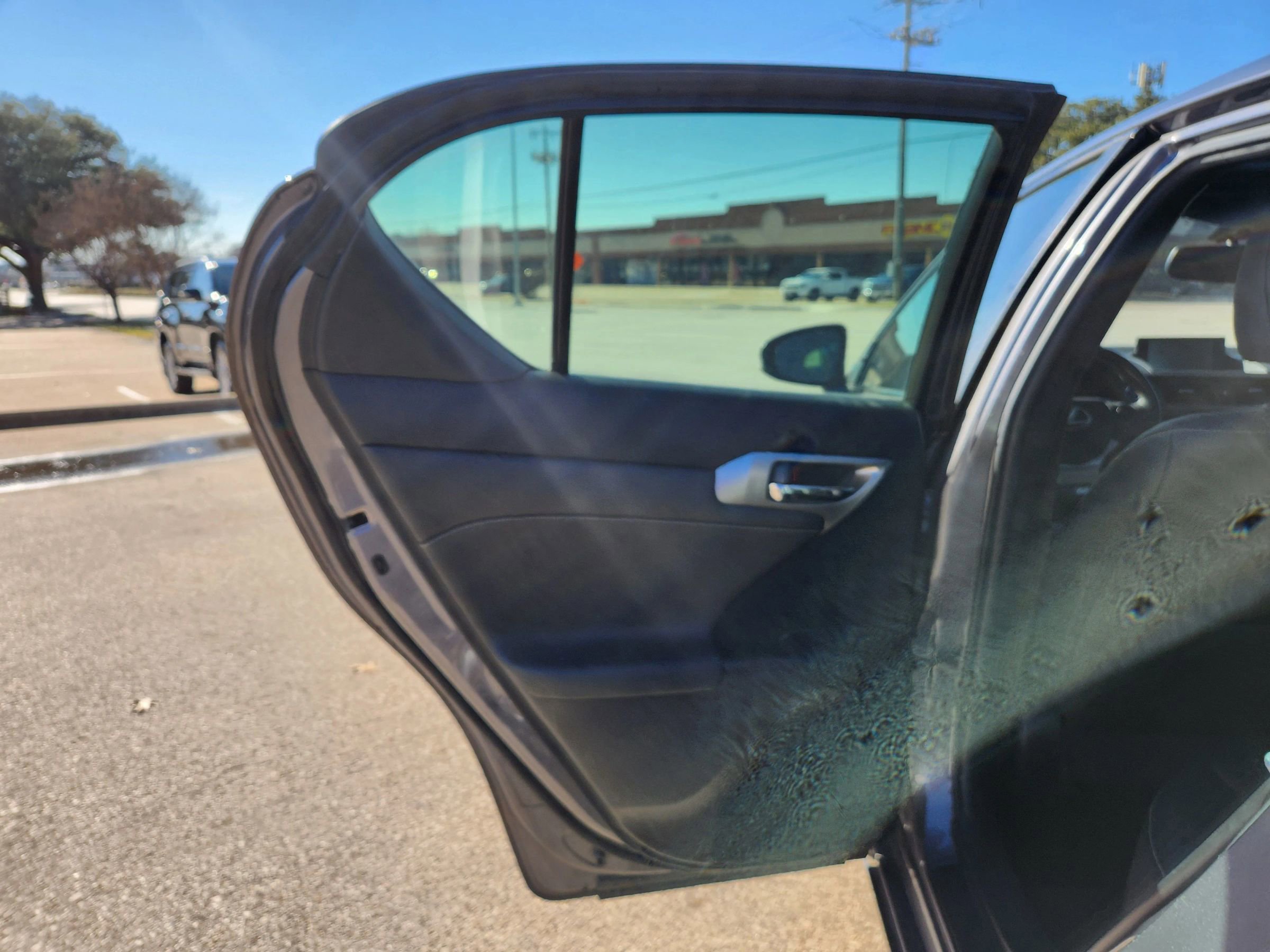 Used 2015 Lexus CT 200h w/ Navigation Package image 11