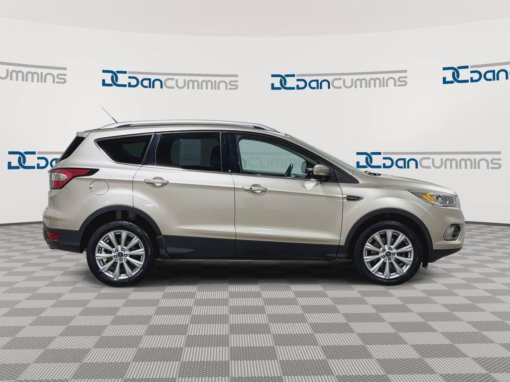 Used 2017 Ford Escape Titanium FWD image 9