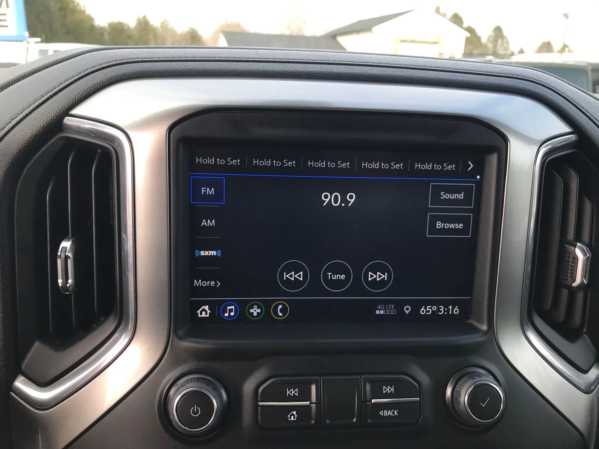 Used 2022 Chevrolet Silverado 3500 LT w/ Convenience Package image 22