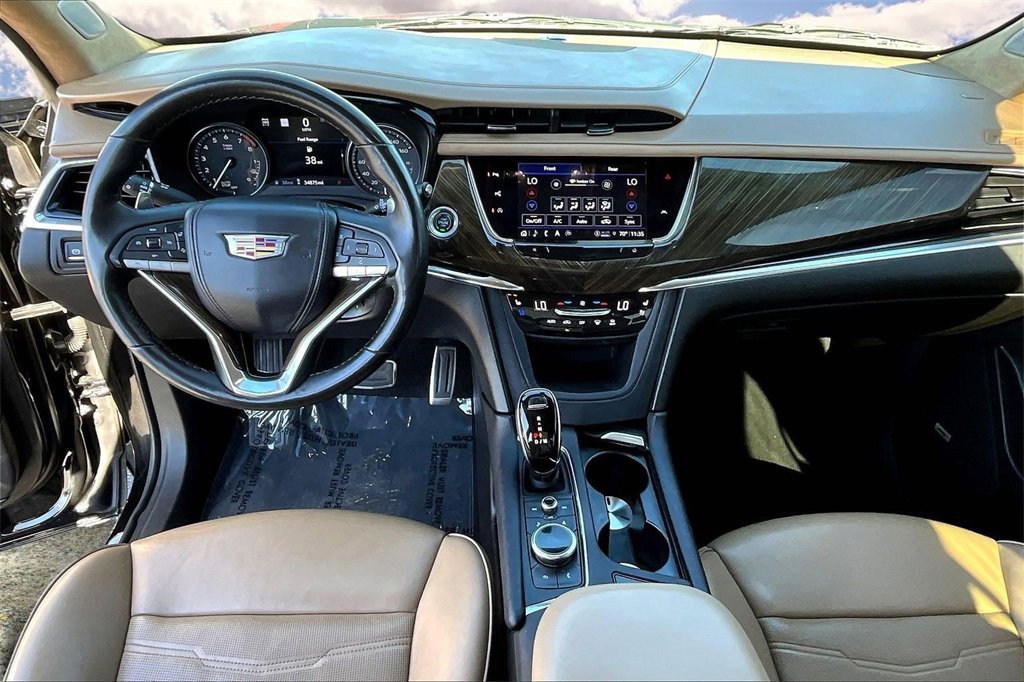 Certified 2023 Cadillac XT6 Sport w/ Platinum Package image 7