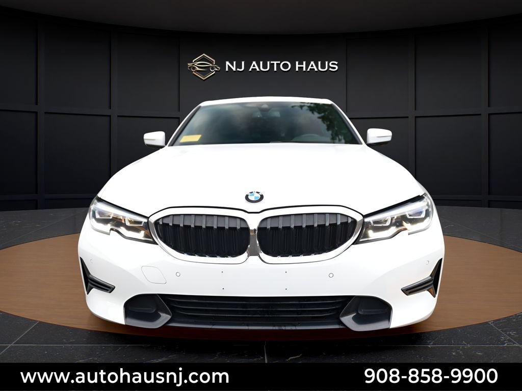 Used 2019 BMW 330i Sedan w/ Convenience Package RWD image 3