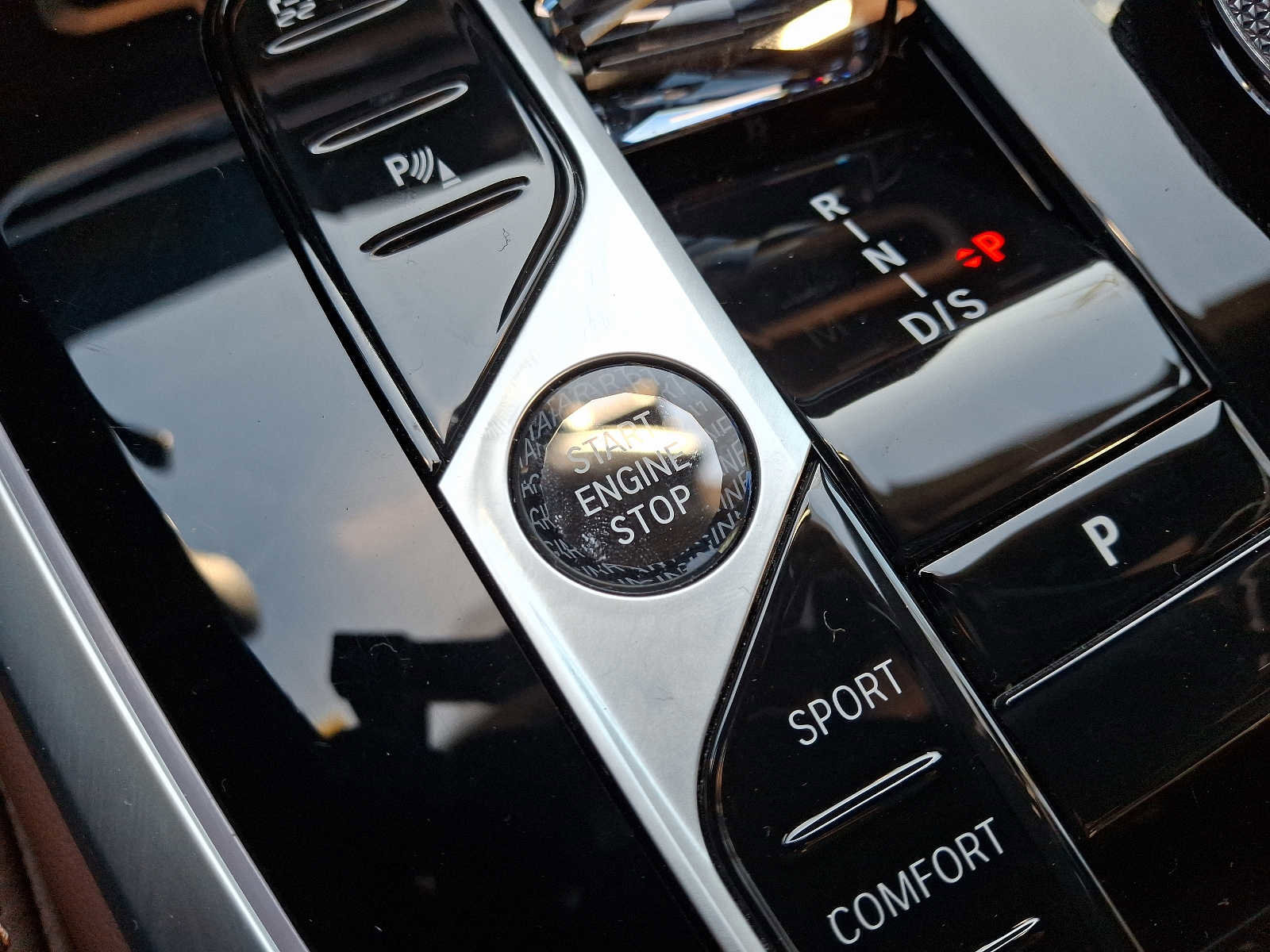 Used 2025 BMW X5 M60i w/ Executive Package image 24