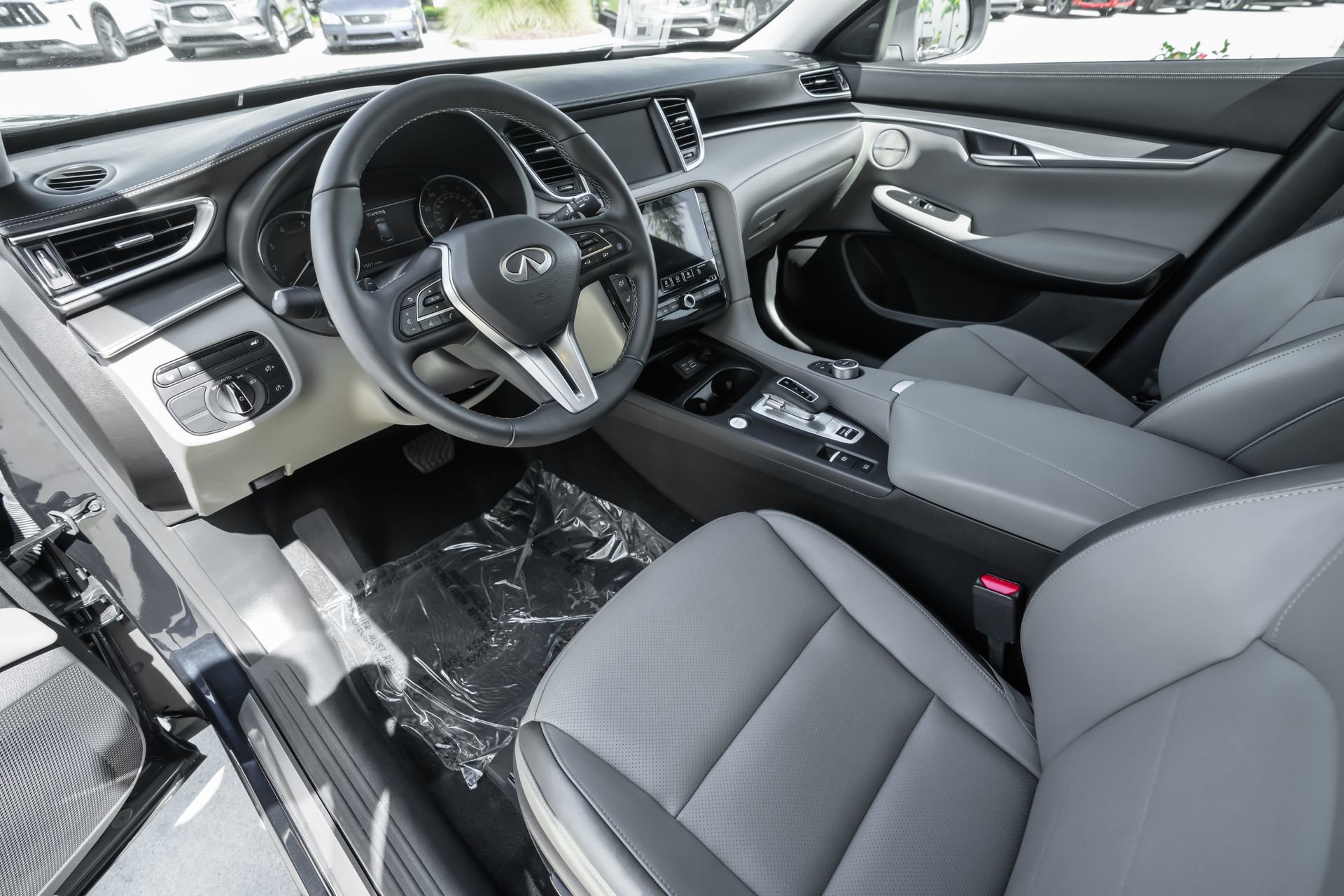 Used 2025 INFINITI QX50 Luxe image 5