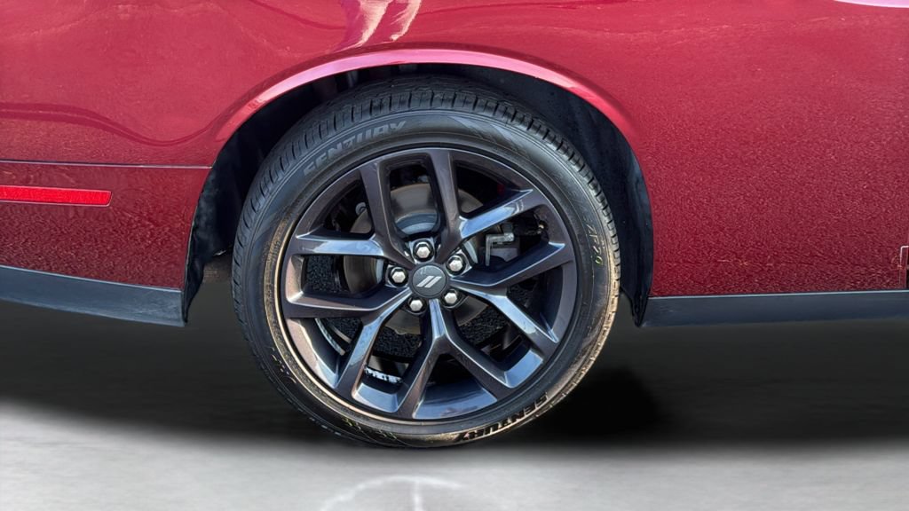 Used 2020 Dodge Challenger SXT w/ Blacktop Package RWD image 24