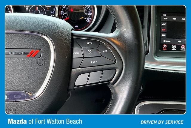 Used 2019 Dodge Challenger SXT RWD image 10