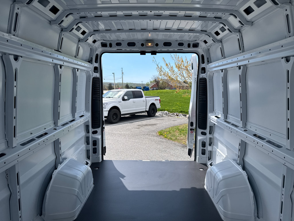 New 2026 RAM ProMaster 3500 FWD image 9