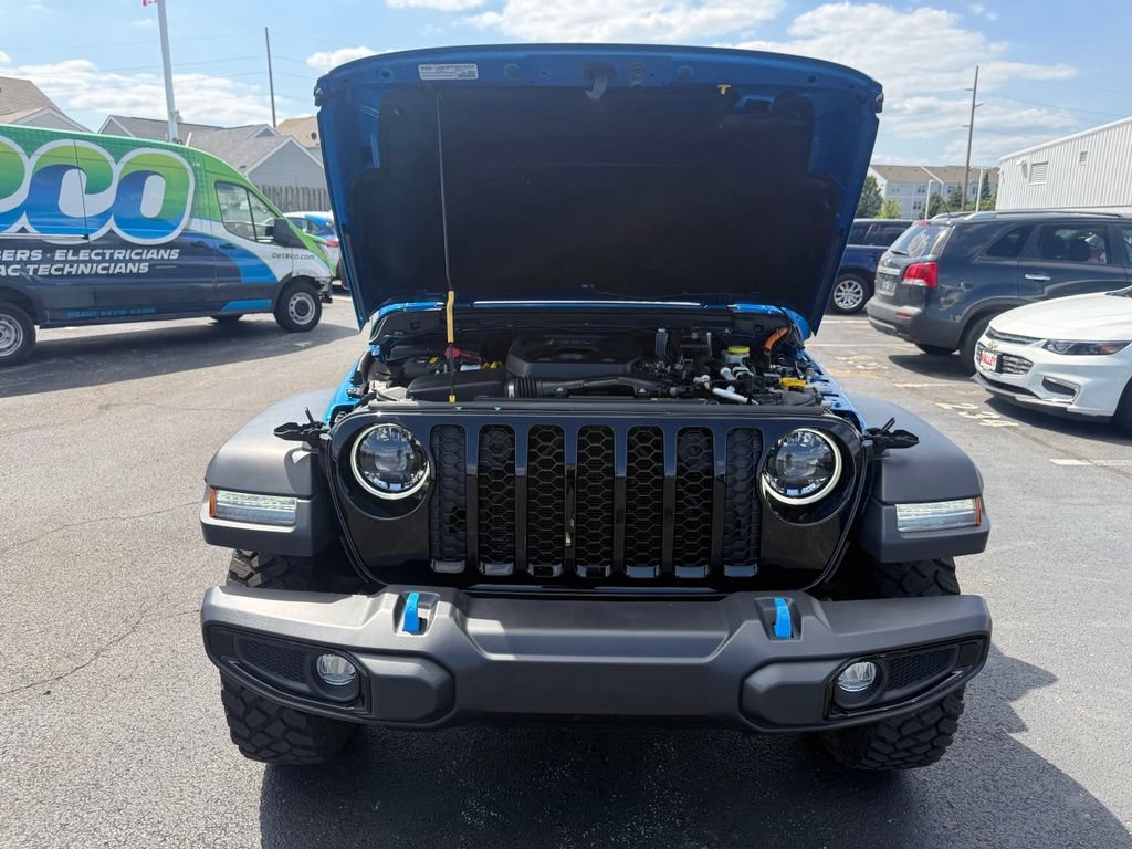 Used 2023 Jeep Wrangler Unlimited w/ Cold Weather Group AWD/4WD image 63