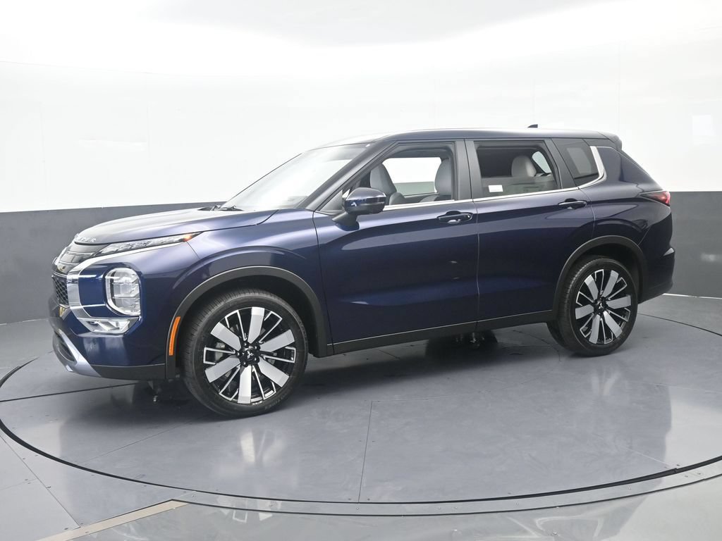 New 2026 Mitsubishi Outlander SE FWD image 2