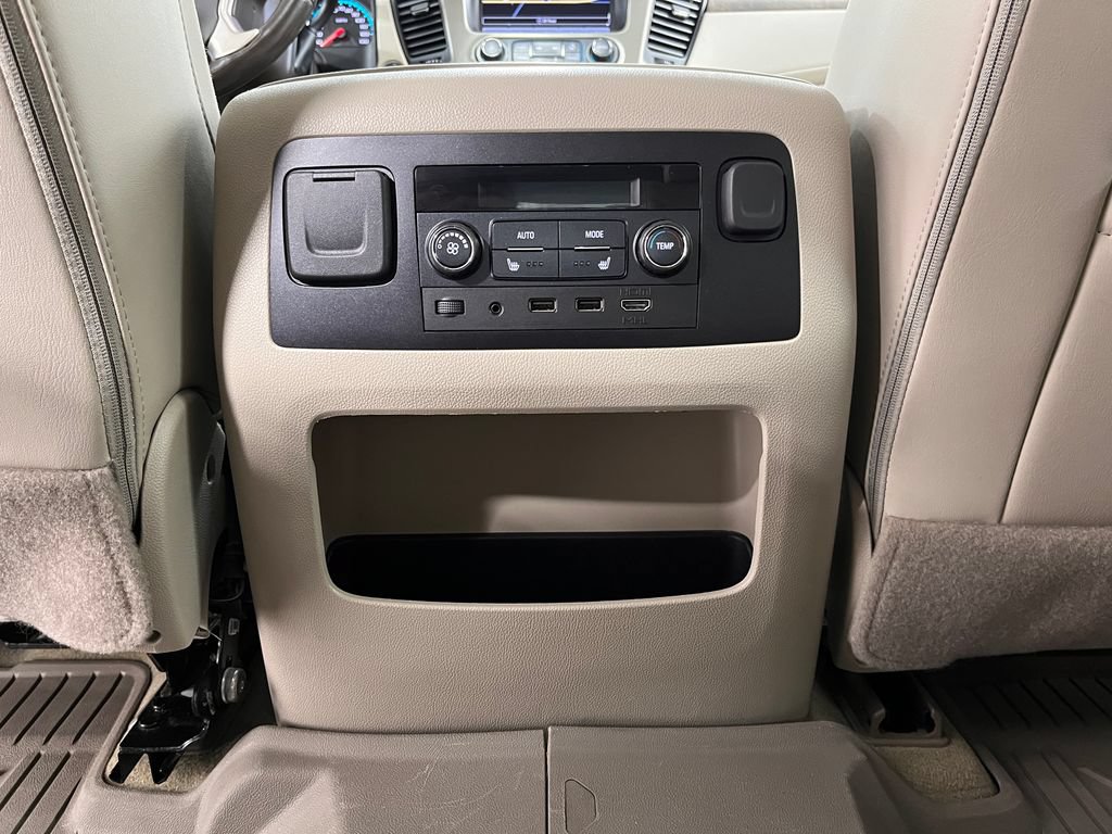 Used 2018 GMC Yukon Denali w/ Denali Ultimate Package AWD/4WD image 6