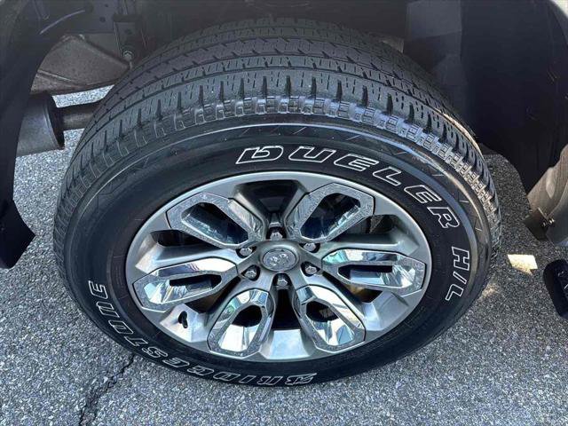 Used 2022 RAM 1500 Laramie w/ Sport Appearance Package image 17