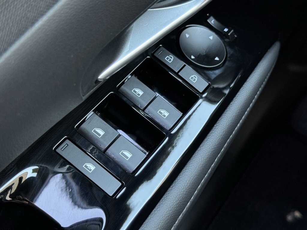 Certified 2025 Hyundai Santa Cruz SEL image 24