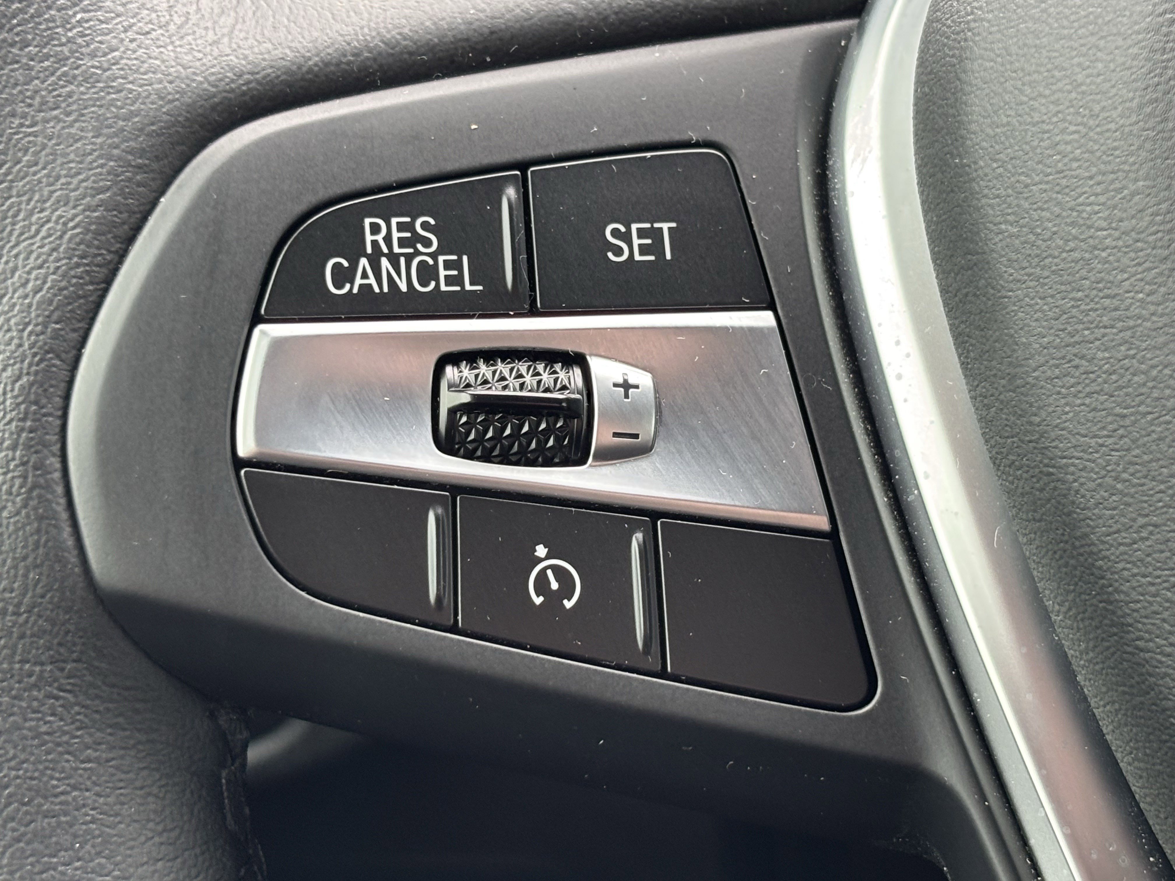 Used 2021 BMW X4 xDrive30i w/ Premium Package image 19