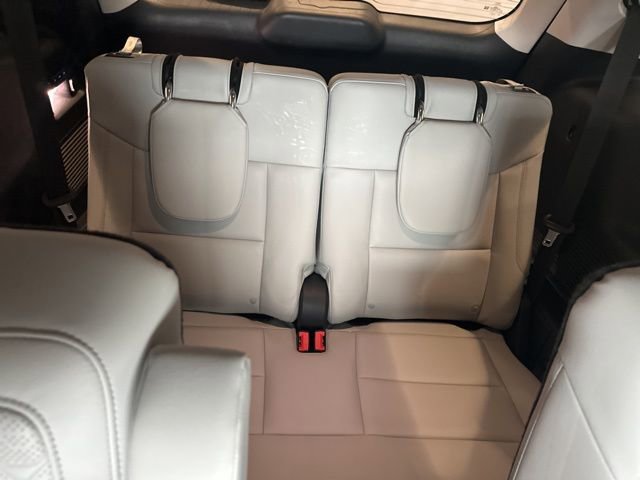 Used 2025 Ford Explorer Platinum w/ Ultimate Package AWD/4WD image 14