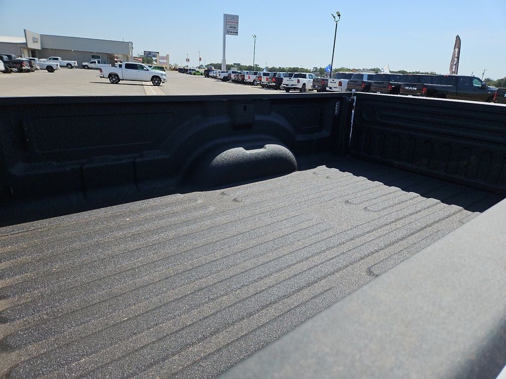 New 2026 RAM 3500 Big Horn AWD/4WD image 17