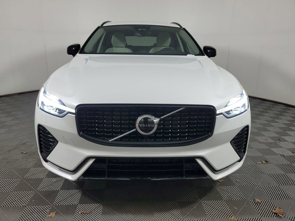 Certified 2024 Volvo XC60 B5 Core w/ Protection Package Premier image 2