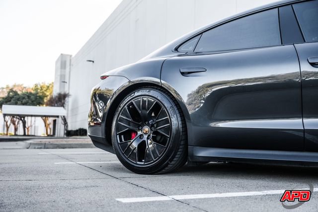 Used 2021 Porsche Taycan 4S w/ Premium Package image 31