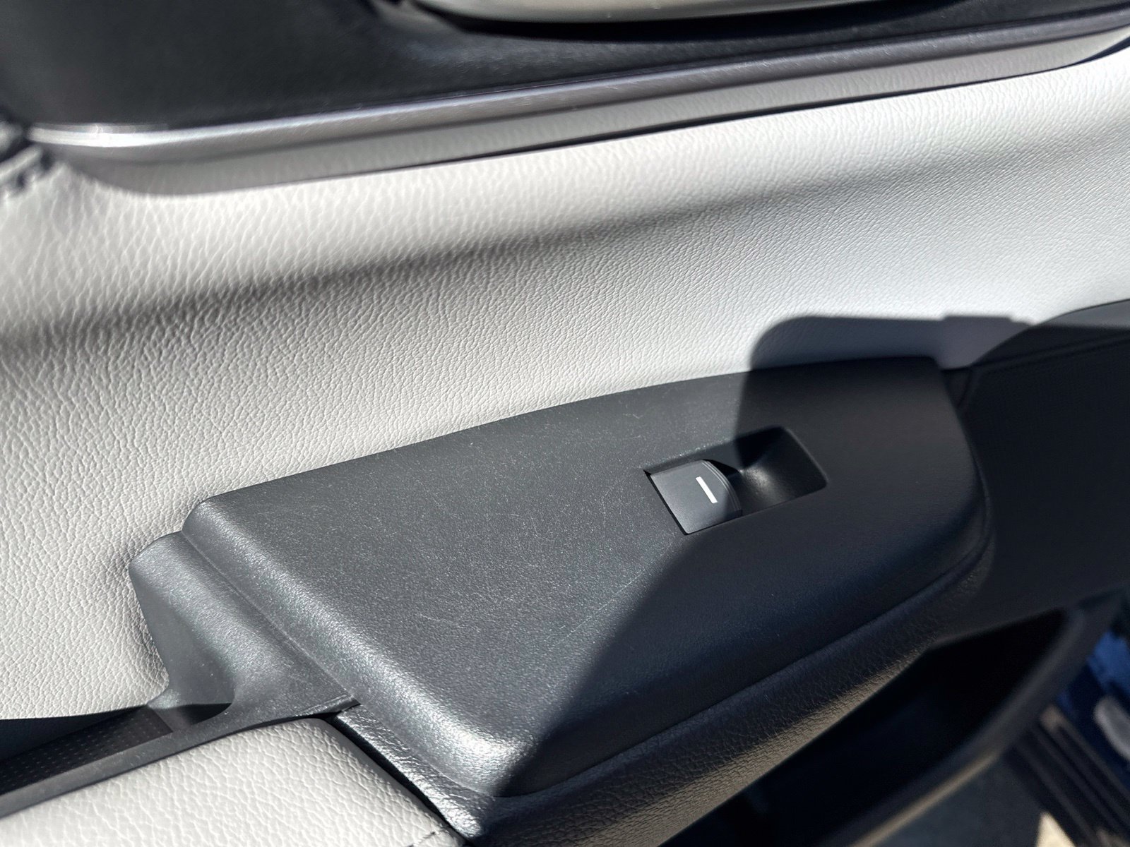 Used 2017 Honda CR-V EX-L image 25