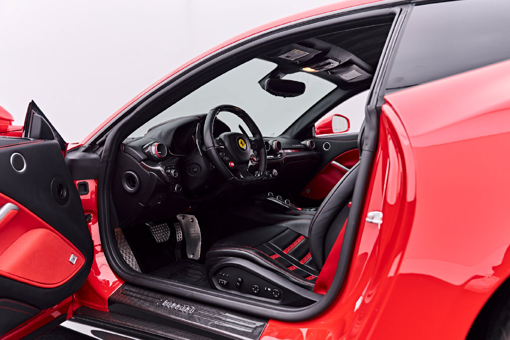 Used 2016 Ferrari F12 Berlinetta RWD image 45