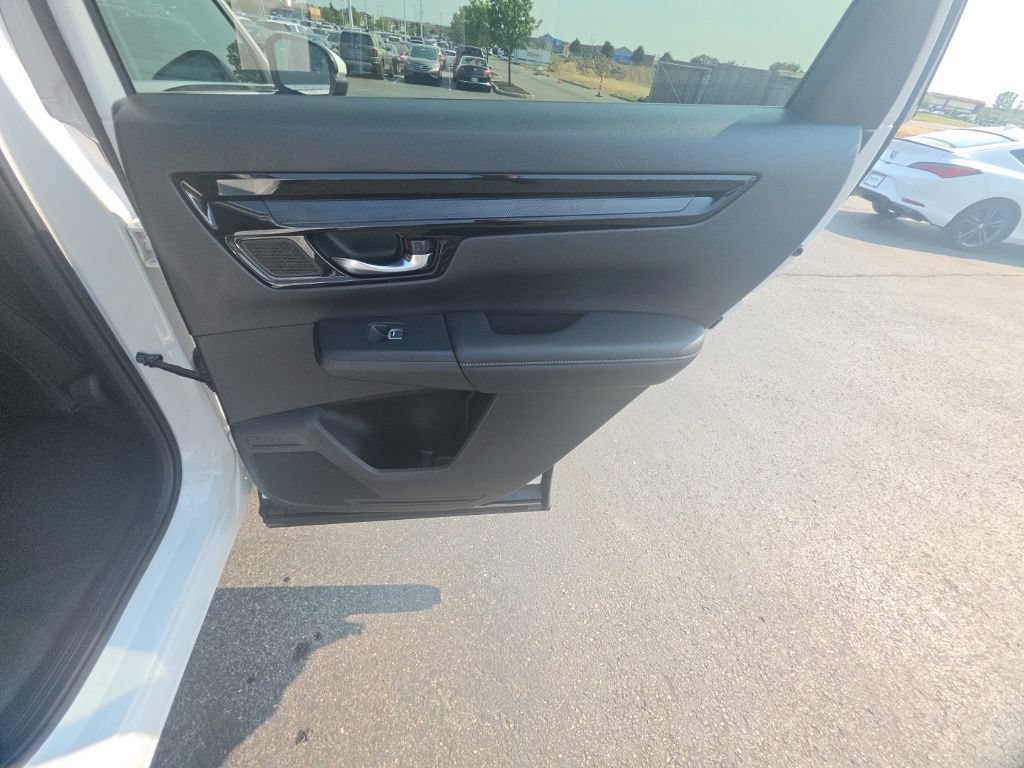 Used 2025 Honda CR-V EX-L image 29