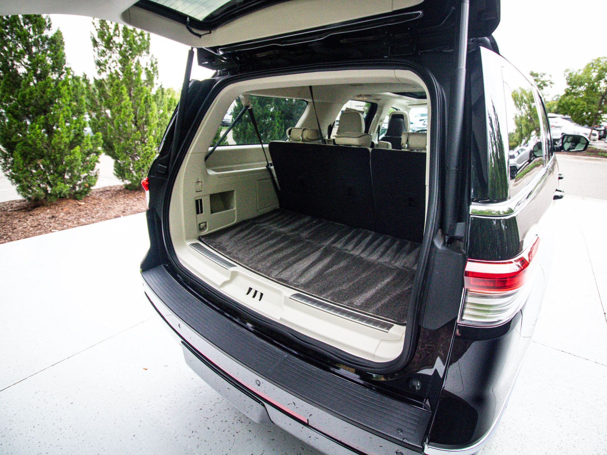 Used 2024 Lincoln Navigator L Black Label AWD/4WD image 33