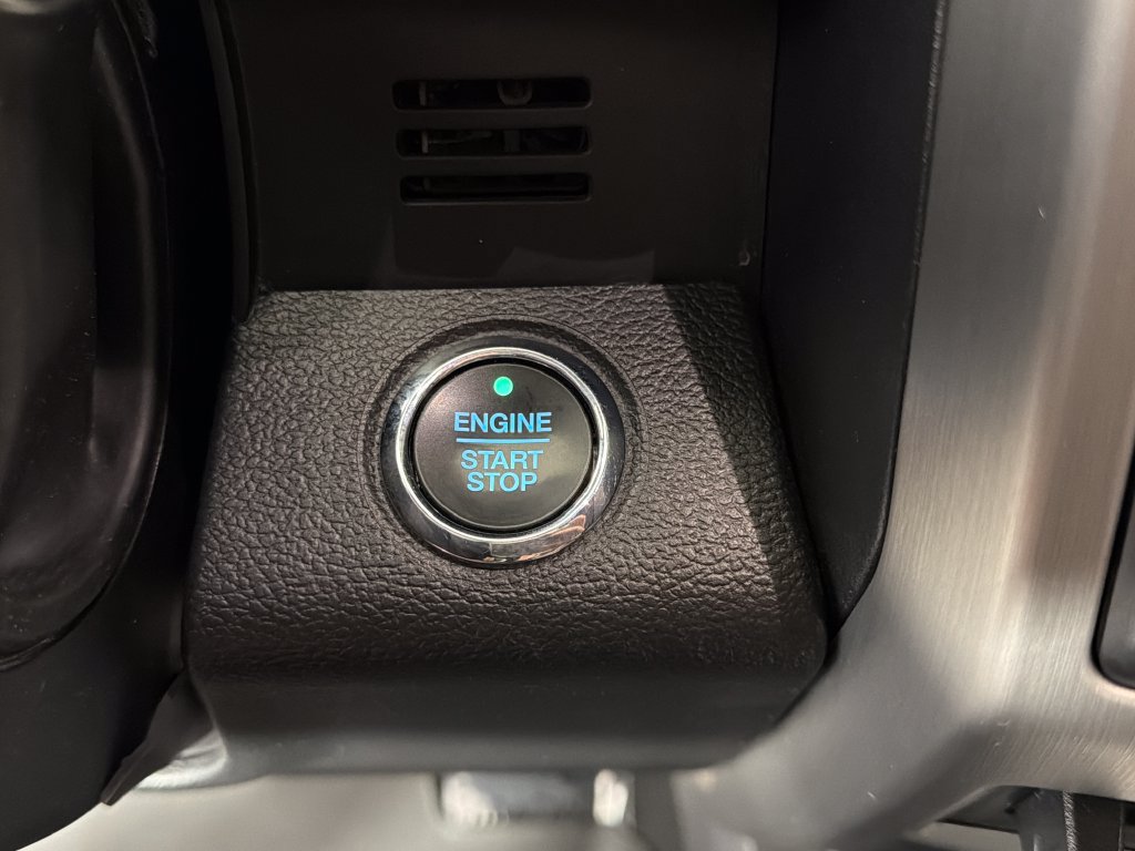Used 2020 Ford F350 Platinum AWD/4WD image 15
