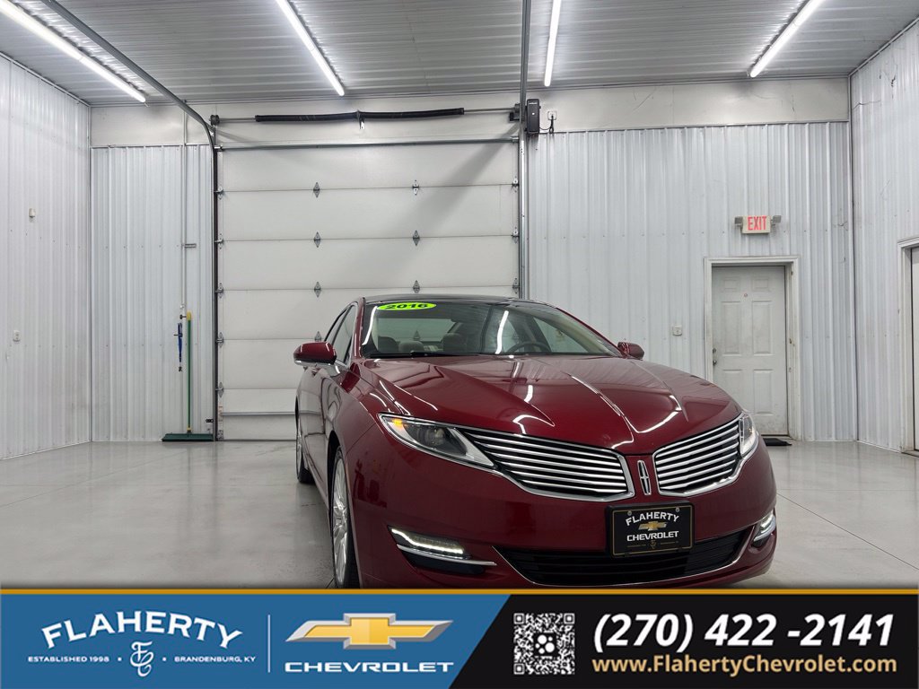Used 2016 Lincoln MKZ w/ Equipment Group 300A Reserve FWD 360° Tour